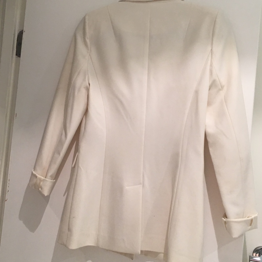 White jacket - Picture 2 of 5